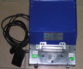 LED成型剪腳機